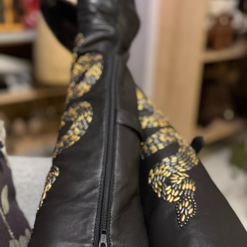 Thomas Wylde Black Leather Snake Embroidered OTK Boots — Size 6.5 - Picture 15 of 16